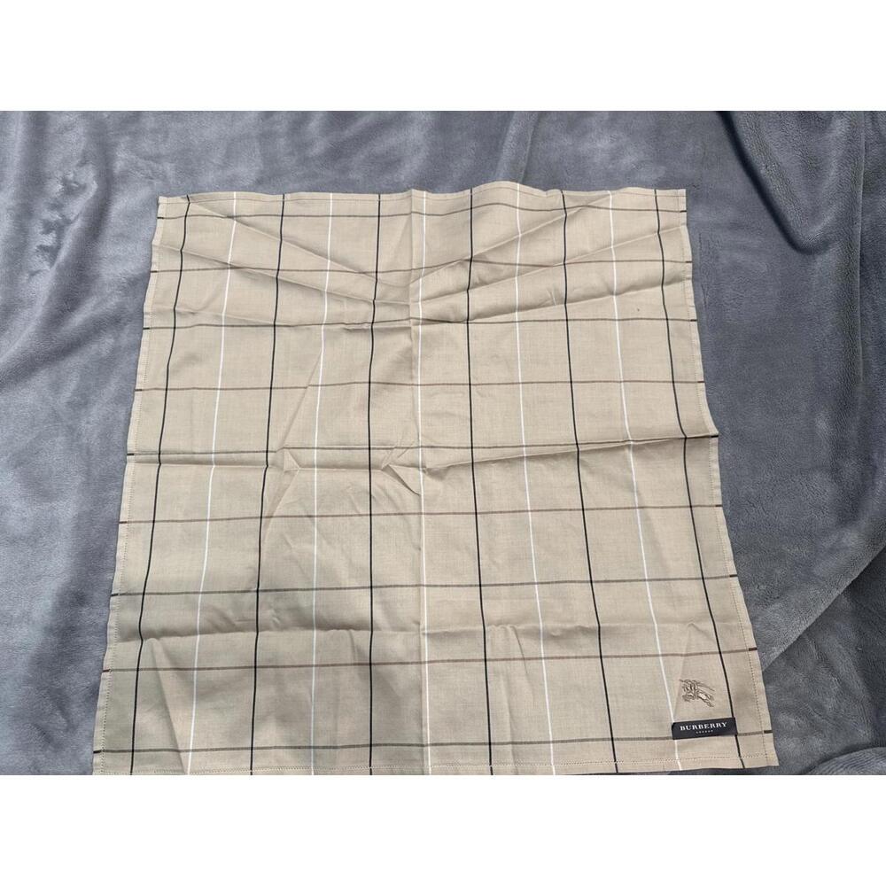 Burberry Classic Checkered Scarf